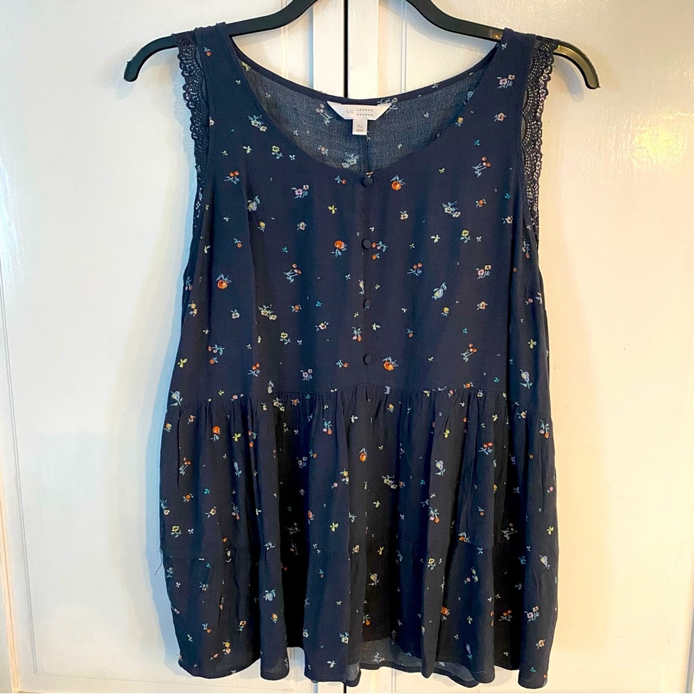Lauren Conrad Blue floral sleeveless blouse